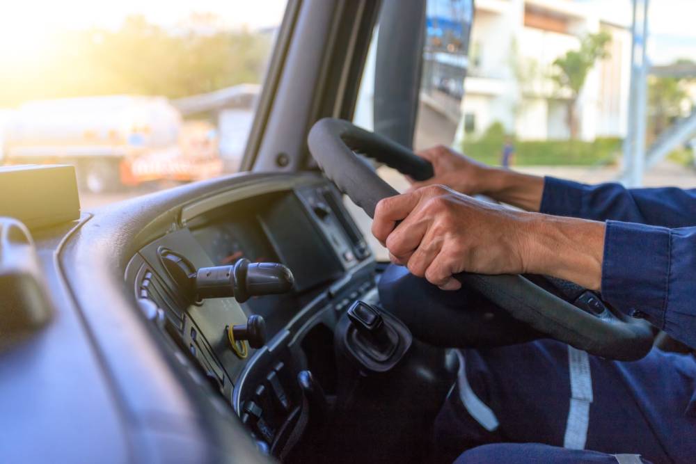 poids lourds avec chauffeur près de Paris